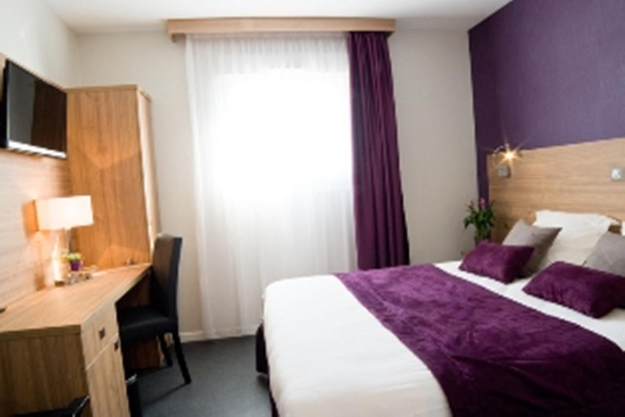 Logis Hotel Restaurant De La Madeleine Commercy Eksteriør billede